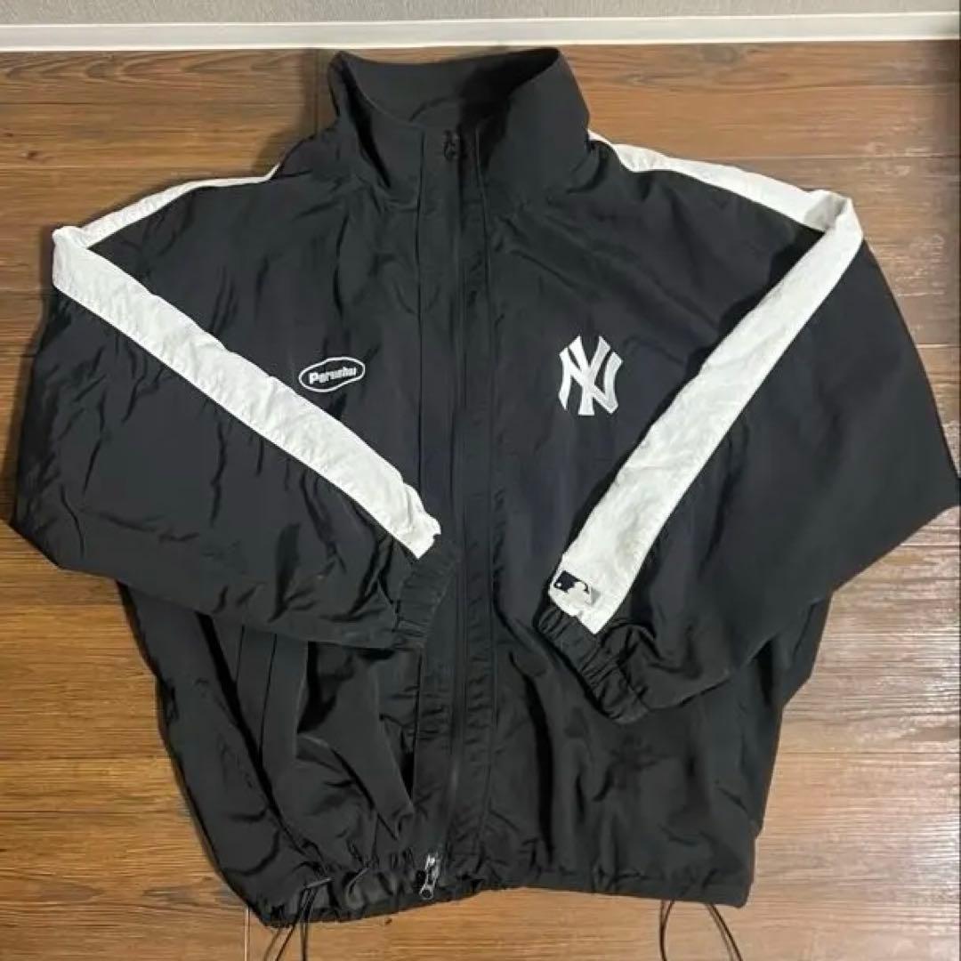 ヤンキース×ペルーシュコラボ　ナイロンジャケット、ブラック ヤンキース×ペルーシュコラボ ナイロンジャケット、ブラック