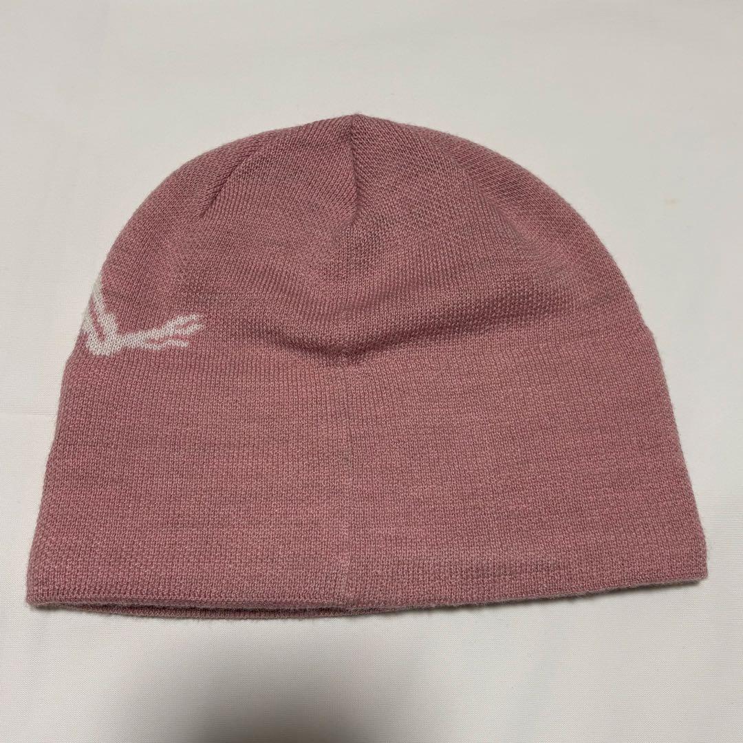 Arcteryxビーニー ピンク アークテリクス 公式 即完売 - メルカリ