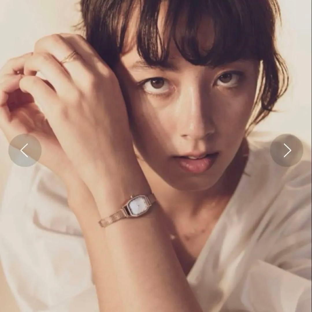 ete 腕時計 イエローゴールド&レザーベルト ete（エテ） 腕時計 ソーラーウォッチ スクエア メッシュベルト