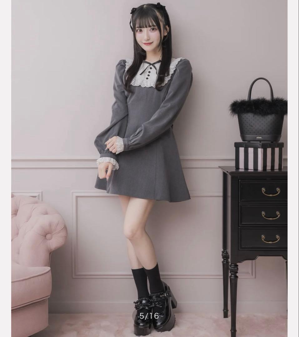 新品】コットンレース長袖カフェワンピース チャコール pium - メルカリ