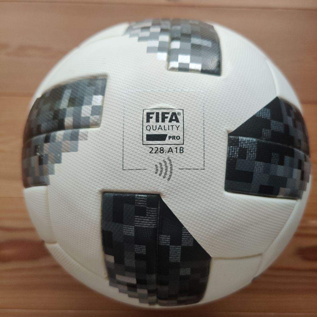 アディダス テルスター 18 FIFA ワールドカップ ロシア大会 公式試合球