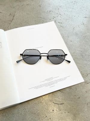1/18まで！EYEVAN7285 1010 col824 替えレンズ付 - メルカリ