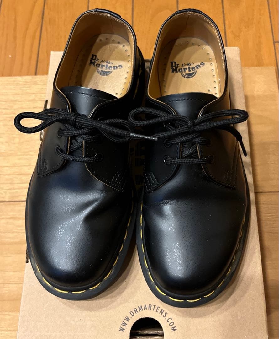 ドクターマーチン 3ホール UK5 24cm 楽天市場】ドクターマーチン ギブソン 3ホール 1461 Dr.Martens 3EYE