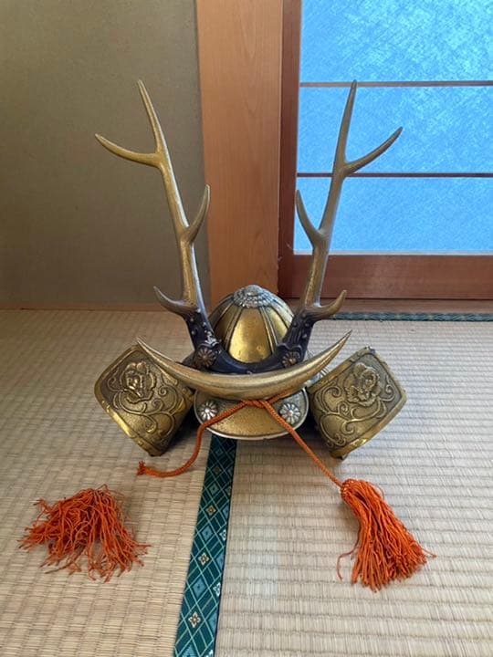 兜飾り 五月人形 コンパクト 兜ケース飾り 兜飾り 春岳作 8号 アクリルケース