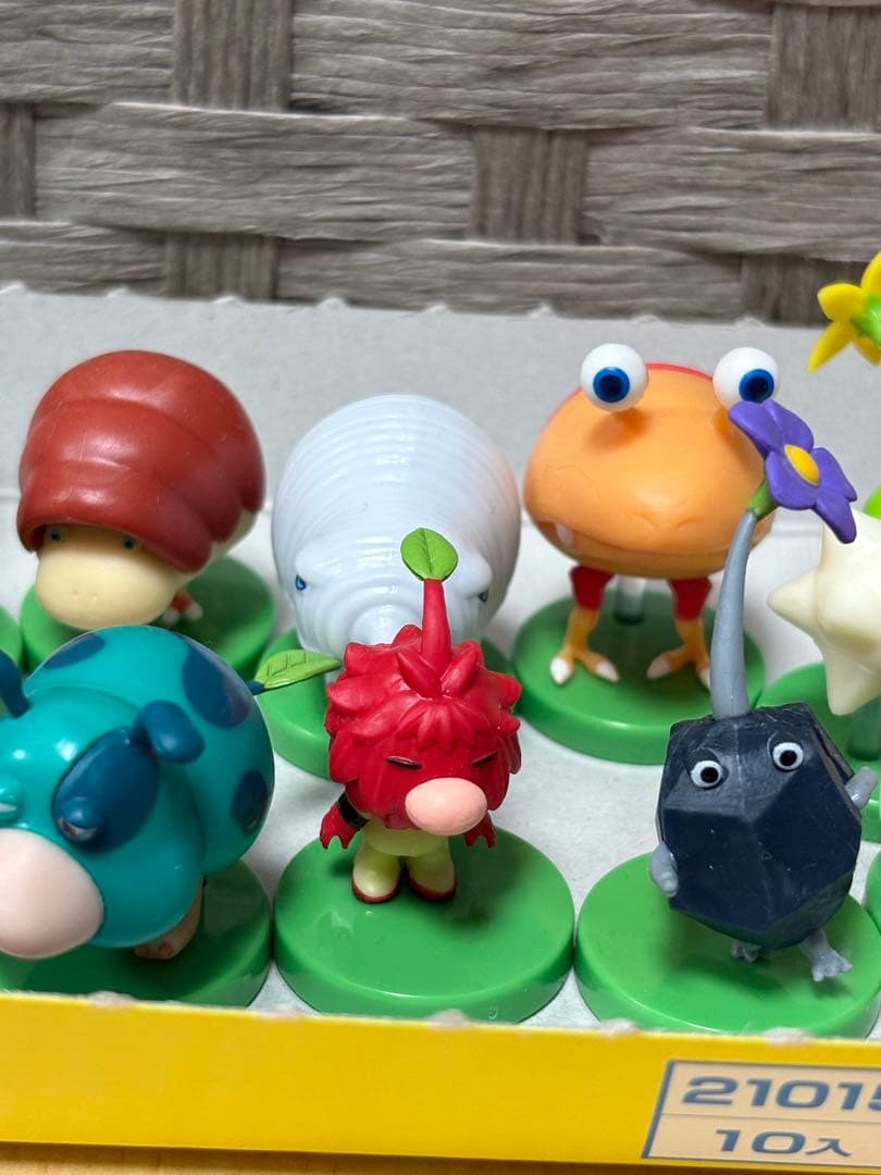 チョコエッグ ピクミン コンプリート 15種+シークレット×1個 - メルカリ