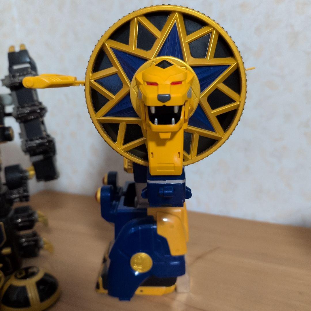 忍風戦隊ハリケンジャー DX戦隊ロボ 旋風神 轟雷神 - メルカリ