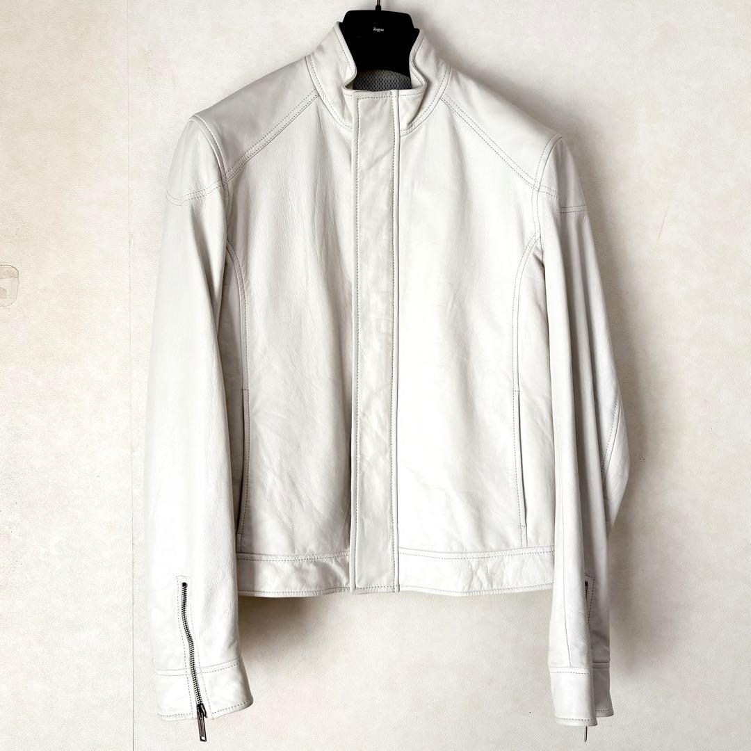 【美品】Zegna スタンドカラーシングルレザージャケット ホワイト白 革ジャン 秋冬に映えるホワイトレザージャケット。製品洗いを施したビンテージ