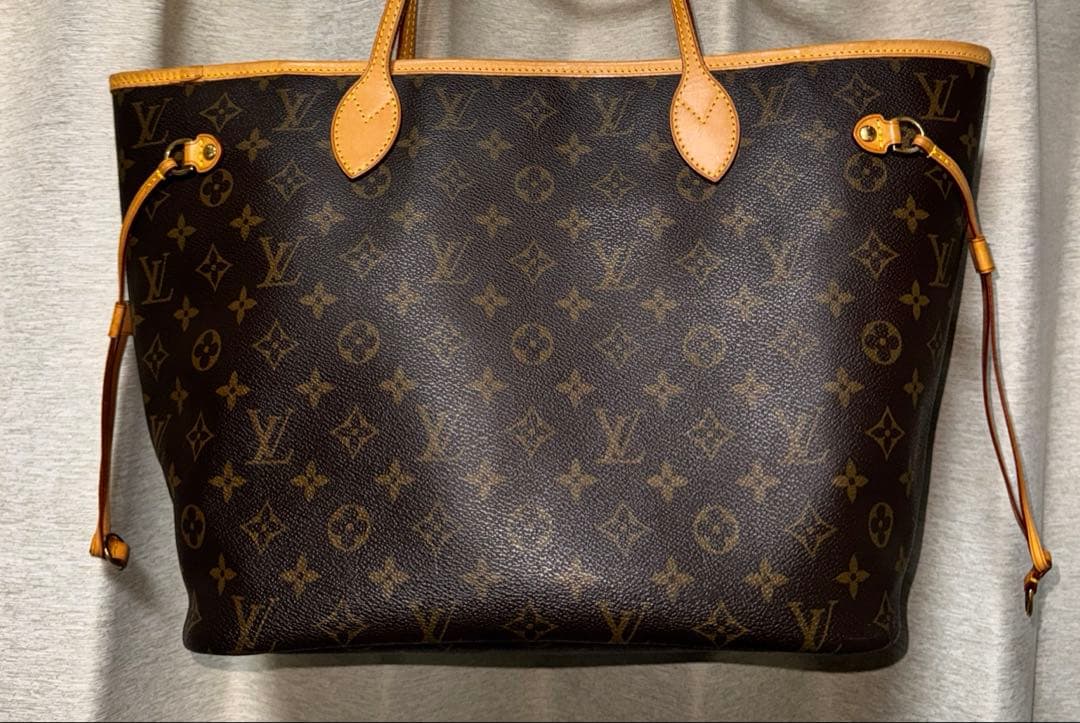 15日までの出品❗️極美品！ルイヴィトン ネヴァーフルMM アイテム別 ＞ バッグ ＞ ルイヴィトン エピ ネヴァーフルMM 黒 M40932