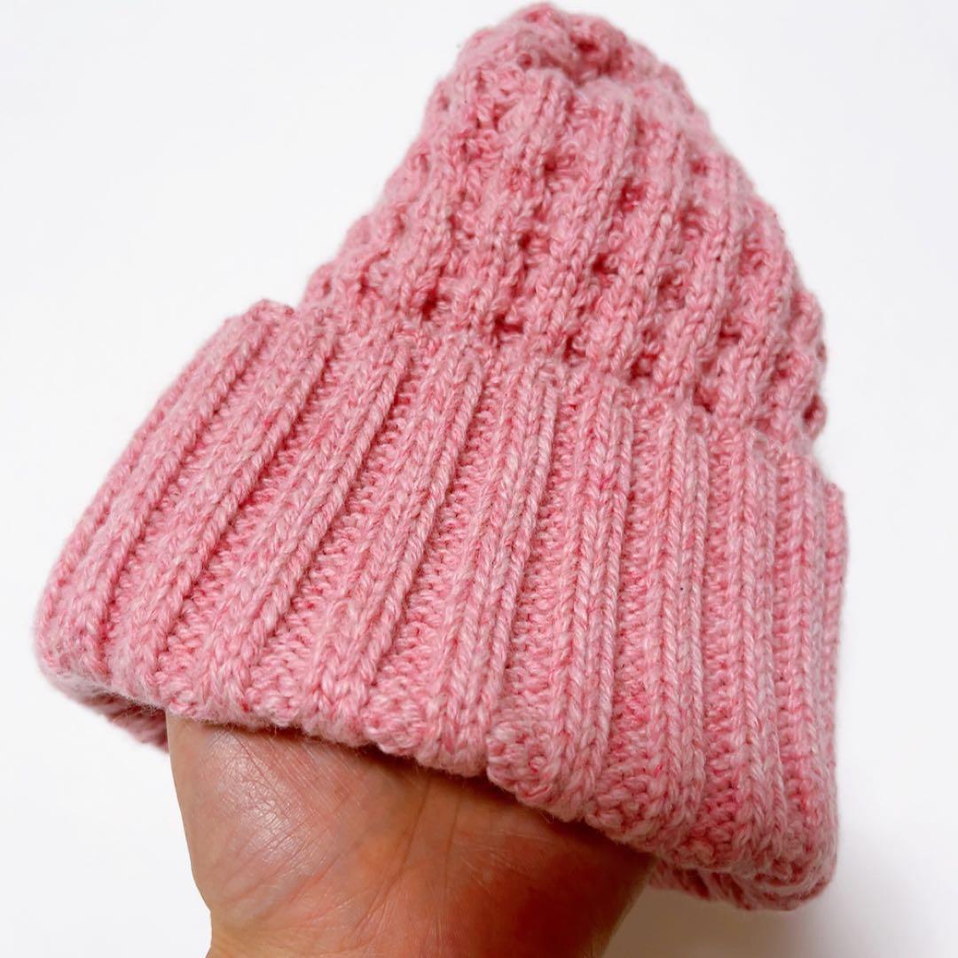美品45R カシミヤビッグワッフルのニット帽 ピンク フリーサイズ ユニ
