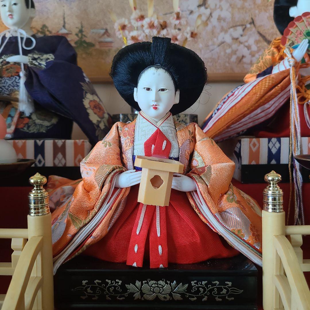 特選】雛人形 雛飾り 親王飾 彫刻 日本人形 オルゴール付き ケース入り