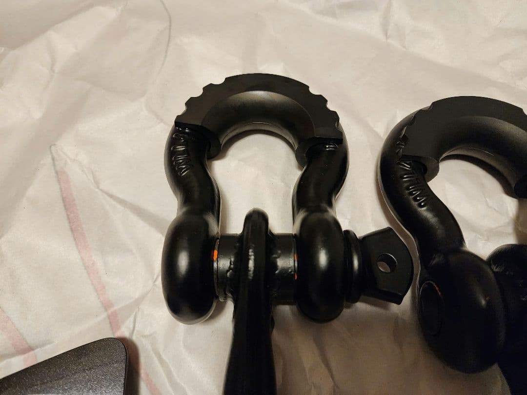 RAV4オフロードパッケージ2 牽引フック&加工済カバー(別売のため金額