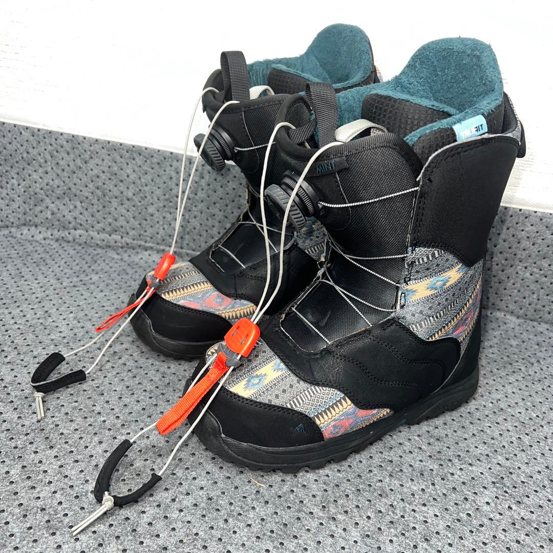 5回使用 23.5cm BURTON MINT BOA スノーボードブーツ