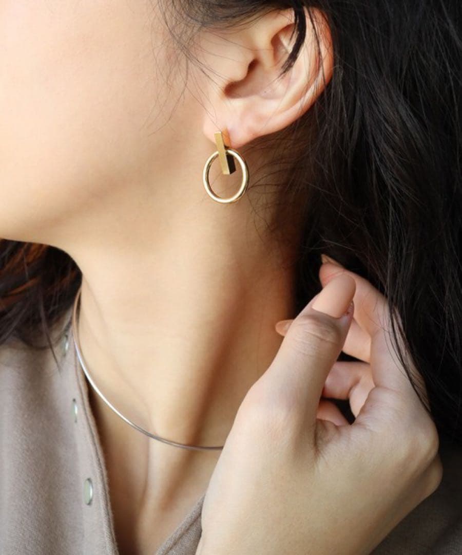 ZOZOTOWN限定】e.m. thin 10ピアス（片耳用） - メルカリ