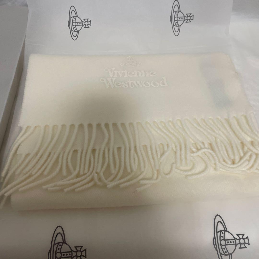 【未使用】Vivienne Westwood ホワイト マフラー 新品未使用タグ付き✨ヴィヴィアンウエストウッド✨エンブロイダリー