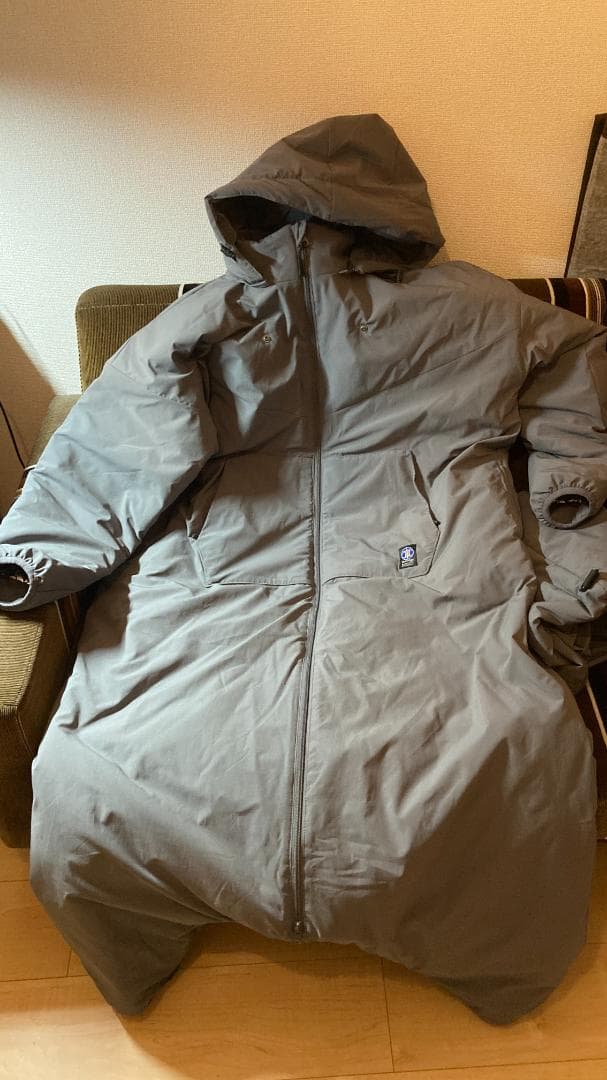 中古】Makuake 2025 モモンガ5 着る暖房 チャコール サイズS