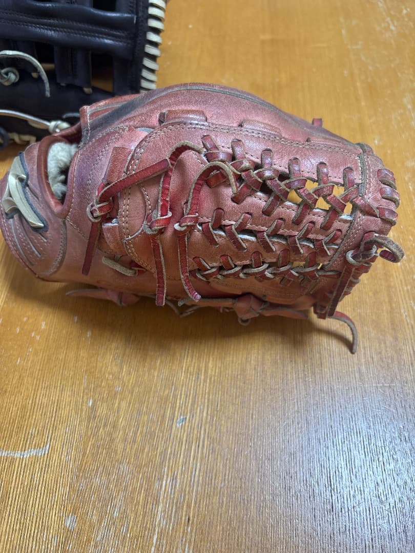 硬式野球 オールラウンド 外野用 グローブ 赤 黒 セット