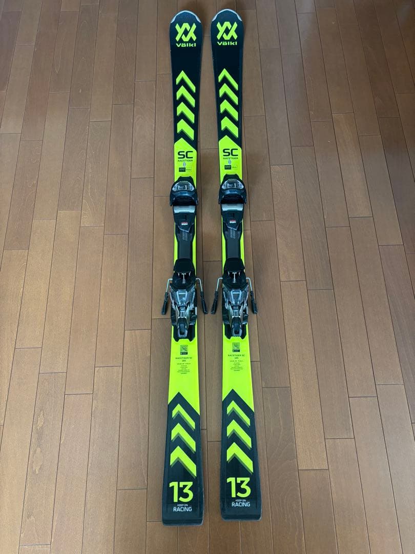 【ジャンク品】Volkl RACETIGER SC（165cm） 2026 Volkl Racetiger SC 165cm Used Demo Skis w Bindings - Powder7