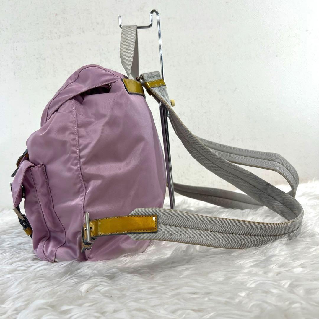 希少色】プラダ レディース 三角プレート テストートナイロンミニリュック