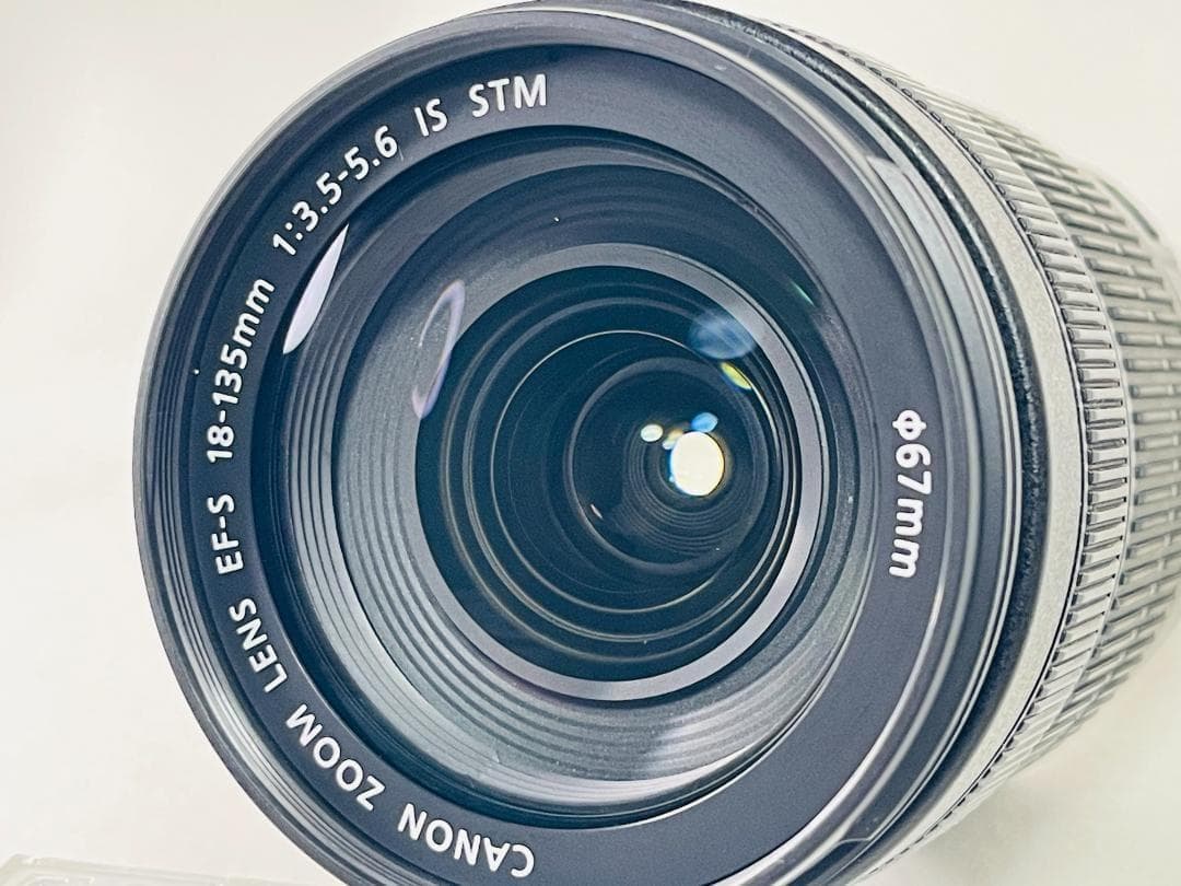 Canon キヤノン EF-S 18-135mm F3.5-5.6 IS STM