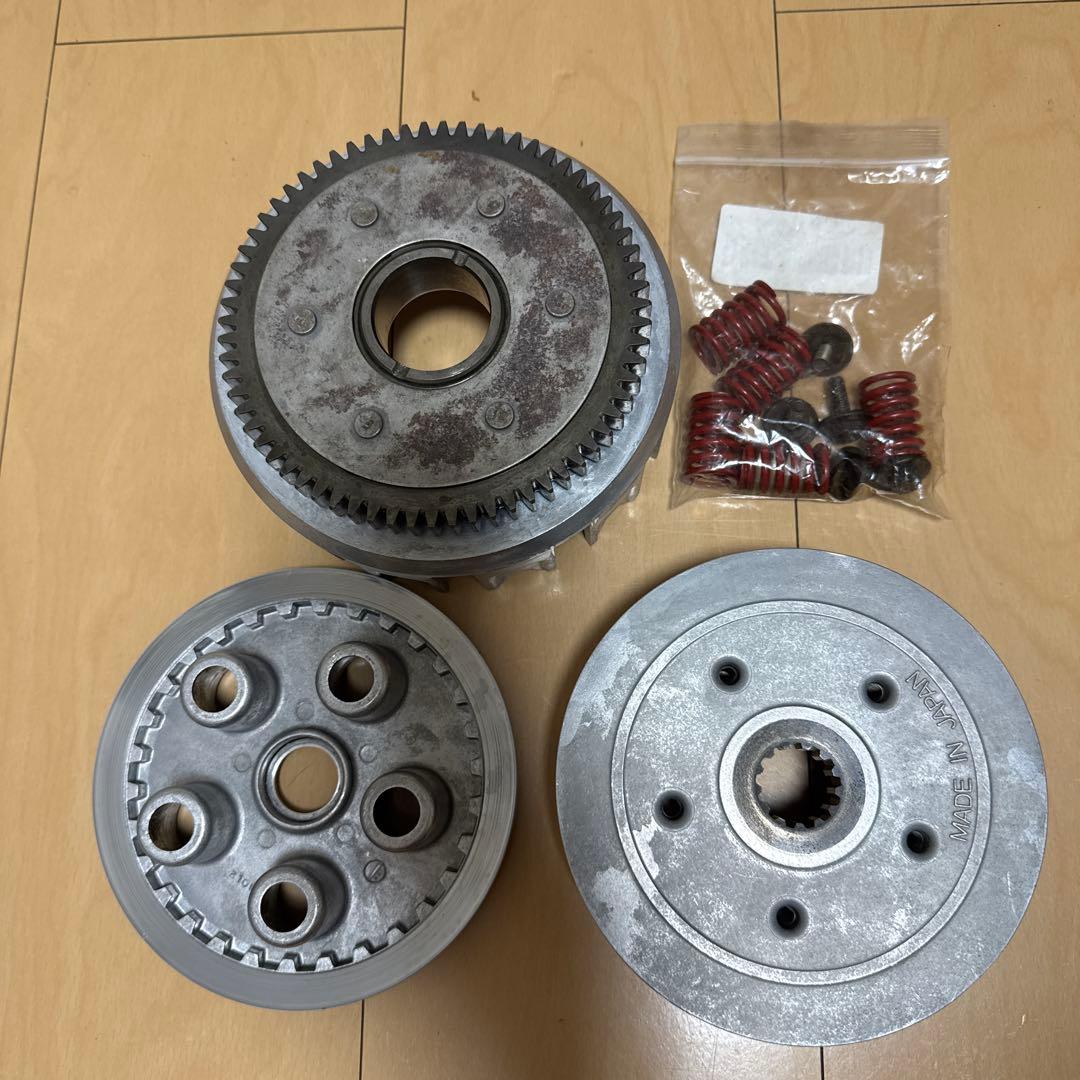 ゼファー、χクラッチハウジングセット！ - メルカリ