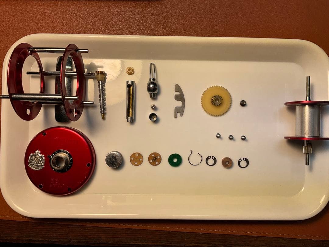 ABU アンバサダー 5000 メンテ済 フレーム修正済 241211 - メルカリ