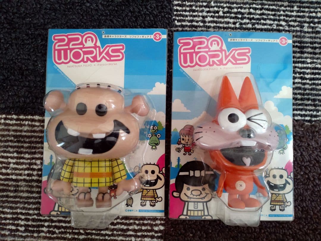 220 WORKS 赤塚不二夫キャラクター フィギュア 2体セット - メルカリ