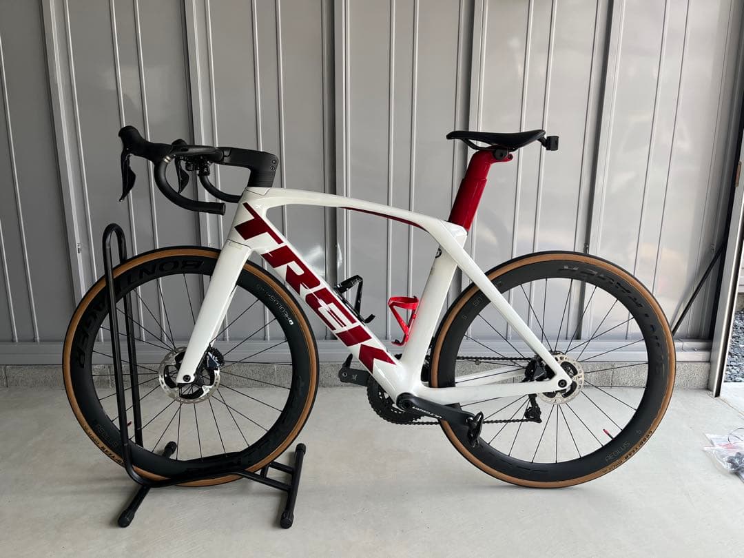 自転車本体 TREK Madone SLR 7 PROJECT ONE ULTEGRA 56 Trek Madone SLR 7 Gen 7 - Epicenter Cycling