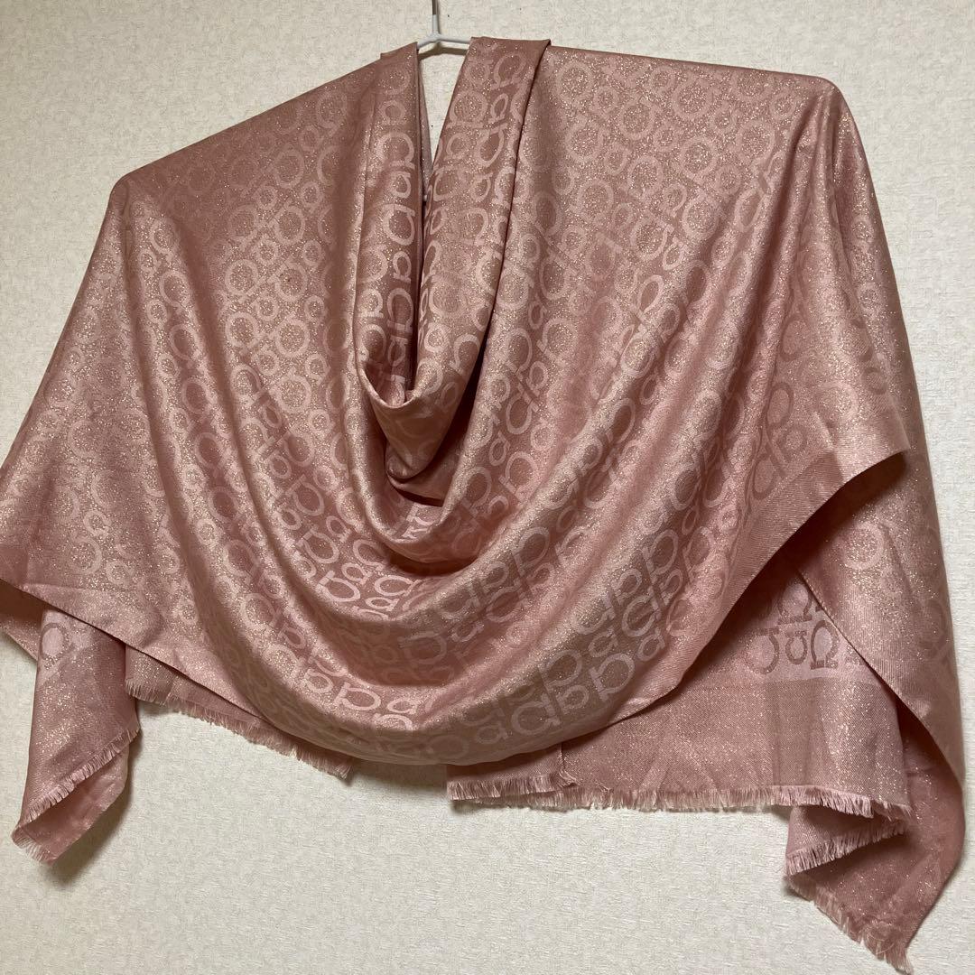 新品未使用✨Ferragamoシルク混紡ストール 約67cm x 180 cm｜楽天市場】