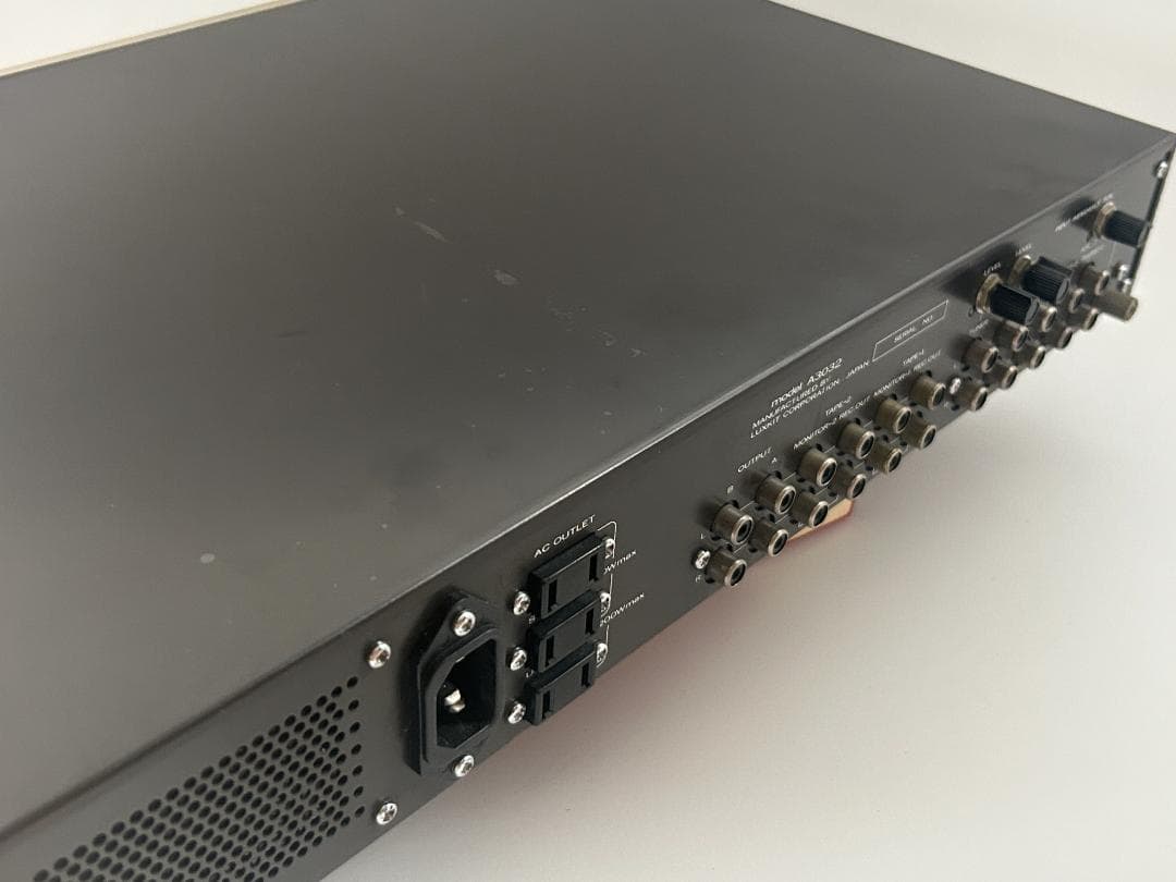 ★真空管プリアンプ　LUXKIT A3032 <コンデンサBitaminQ> ☆真空管プリアンプ LUXKIT A3032 <コンデンサBitaminQ>