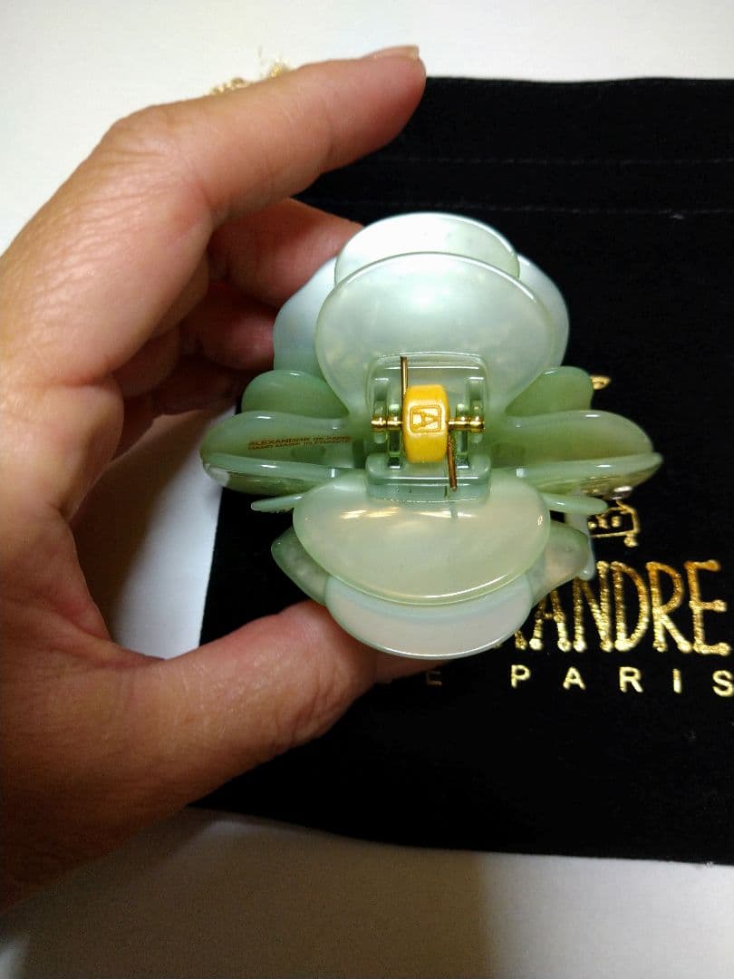 アレクサンドルドゥパリカメリアクリップグリーン