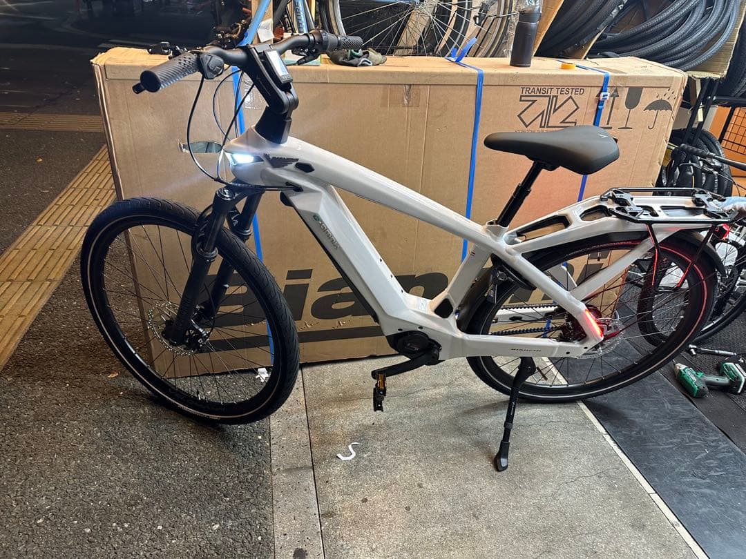ビアンキ電動アシスト車　店頭試乗車　福岡限定 ビアンキバイクストア町田に次世代の電動アシスト自転車「E-Omnia」の