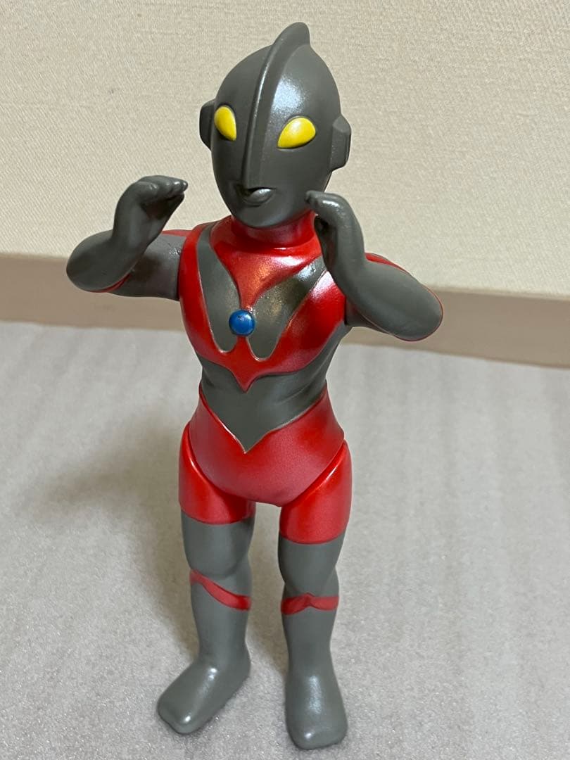 ブルマァク Sウルトラマン 当時風 ソフビ 昭和レトロ - メルカリ