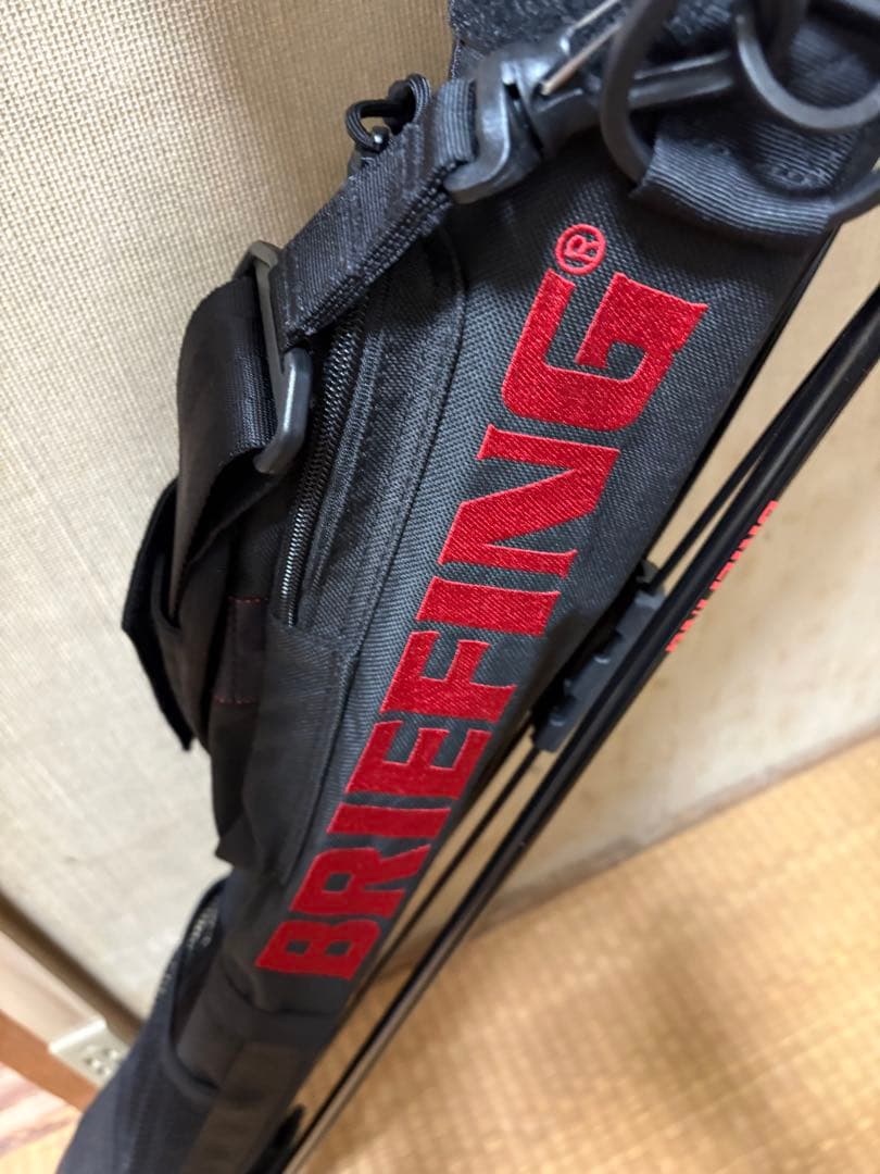 た*や様 BRIEFING ブラック×レッド セルフスタンドサブバック
