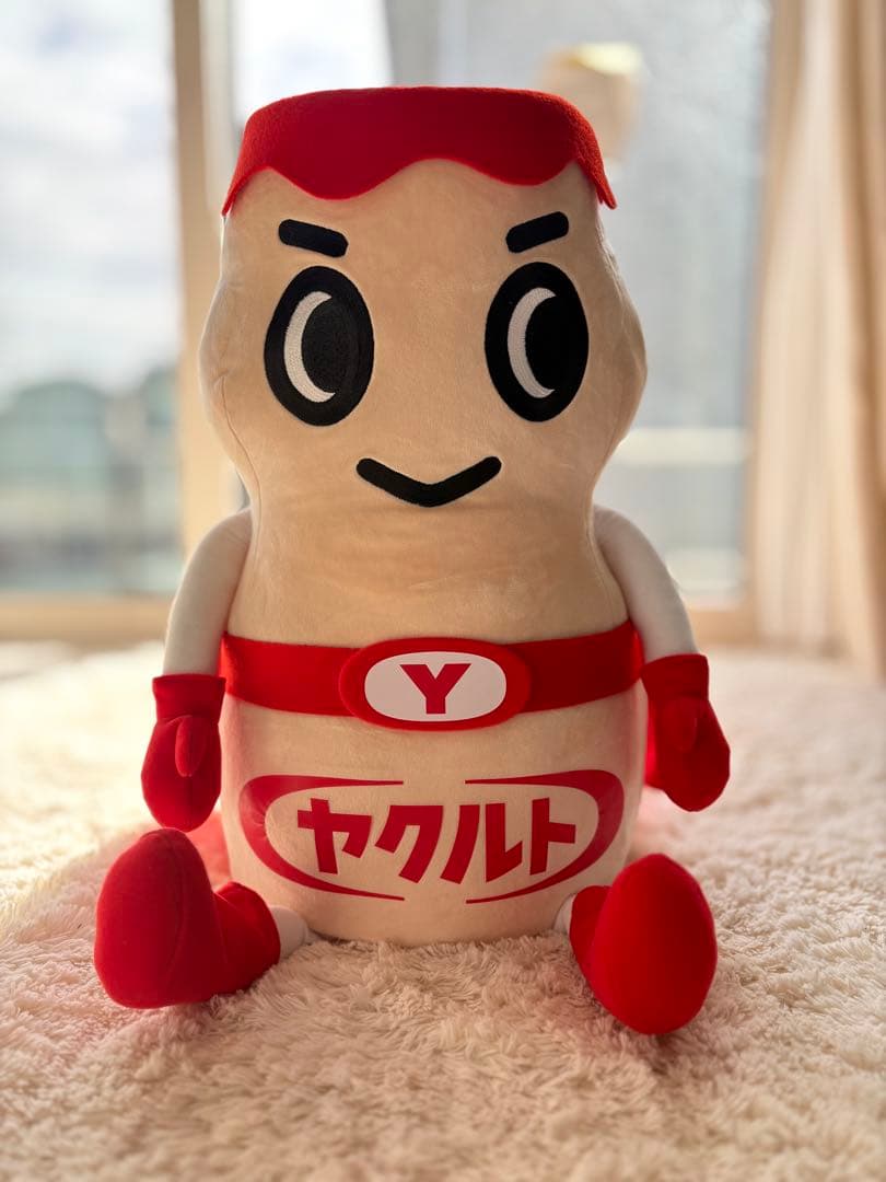 ヤクルトマン　ぬいぐるみ Amazon.co.jp: ヤクルトマン 約9cm ミニサイズ ヤクルト 非売品 人形
