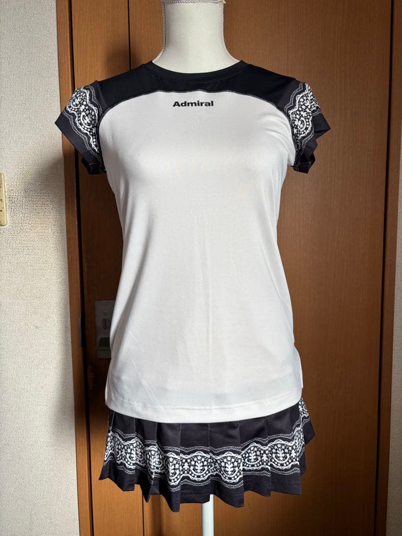 Admiral ホワイト✖️ブラック レース柄トップスとスコートセット Admiral ホワイト✖️ブラック レース柄トップスとスコートセット 新着