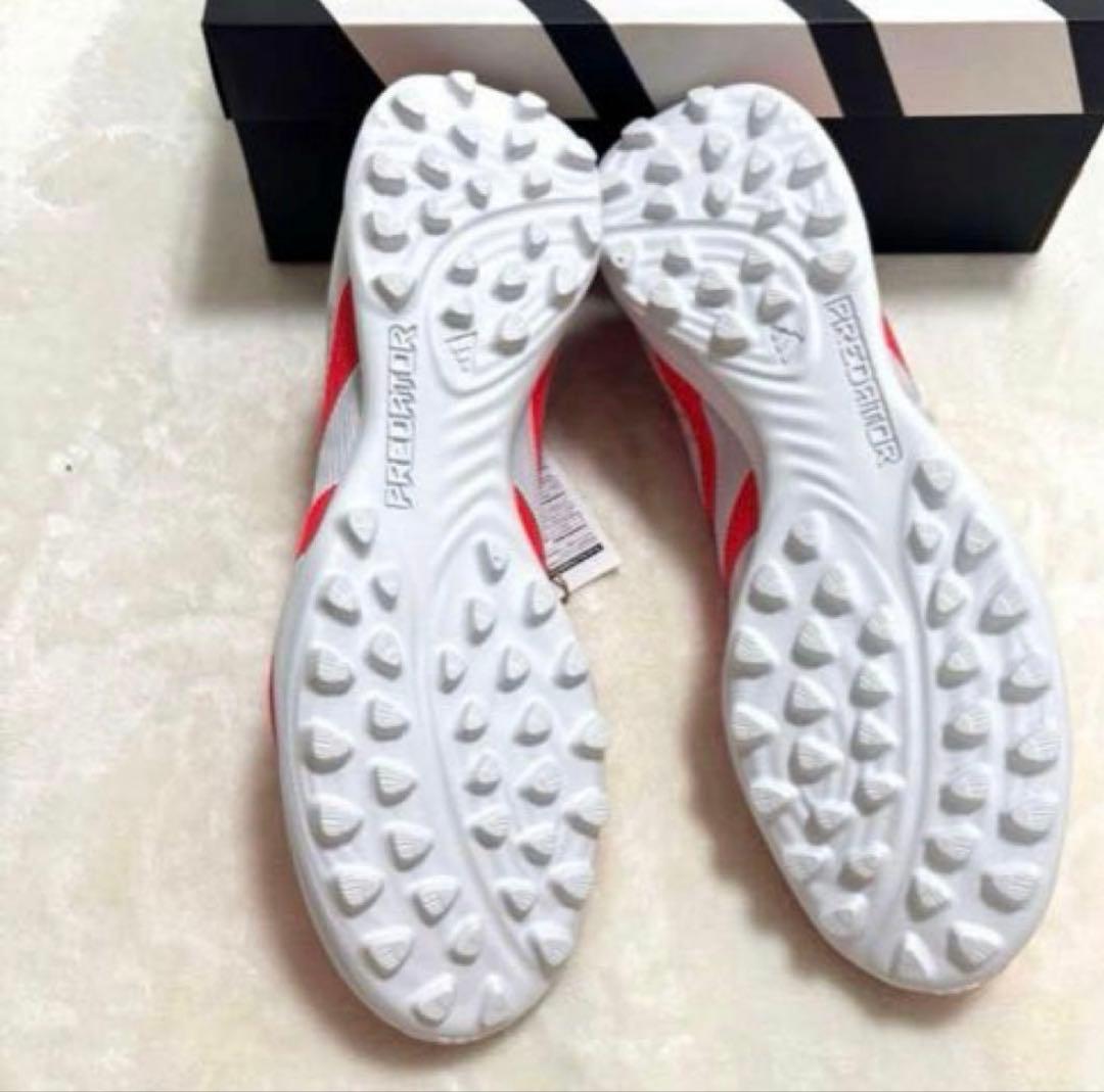 新品未使用 adidas プレデター 27.0cm タグ付き 箱あり