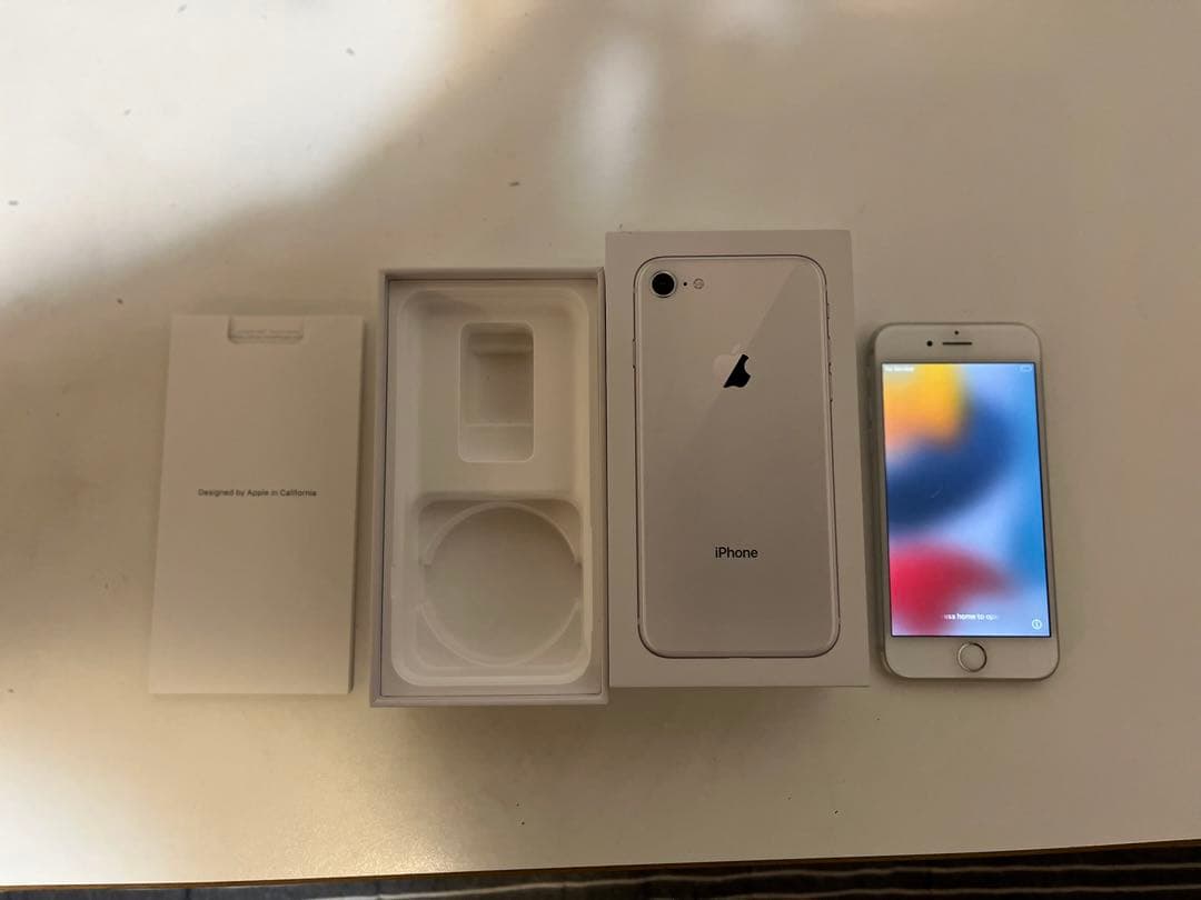 Apple iPhone 8 シルバー本体(ジャンク品) iPhone 8 64GB シルバー