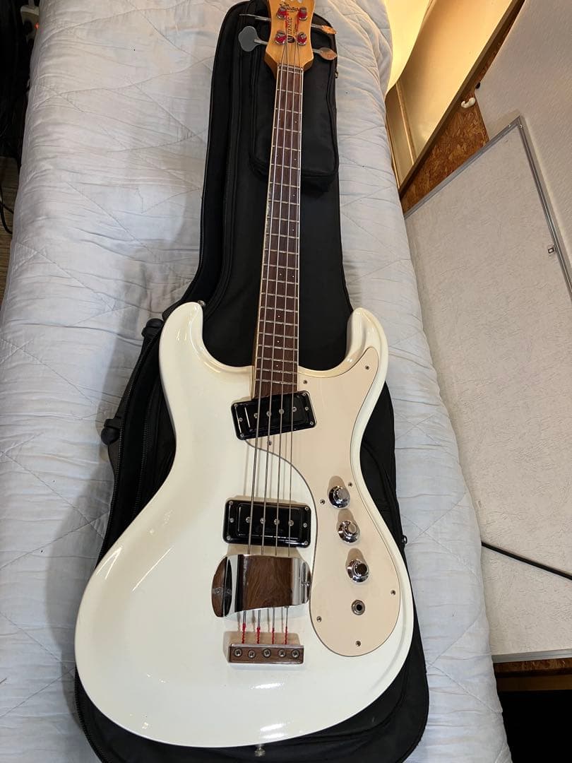 モズライトin JapanVVT仕様・ストラップ・純正ギクケース付きます。