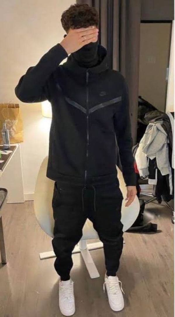 NIKEテックフリース黒セットアップ