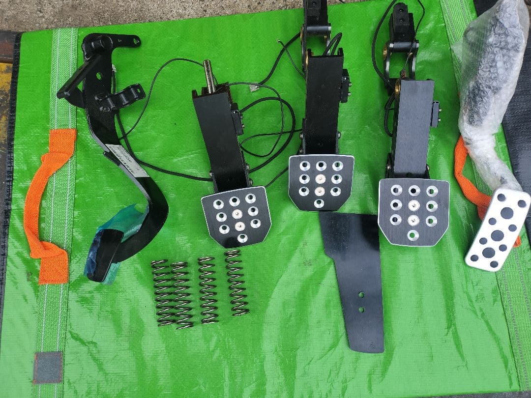 未使用ペダル付】Simagic風VR＋ハンドル＋3ペダルセット 【未使用