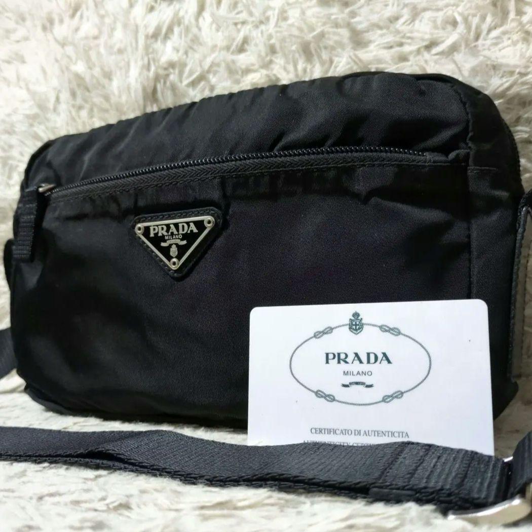 PRADA テスートナイロン 三角プレート カメラバッグ ショルダーバッグ