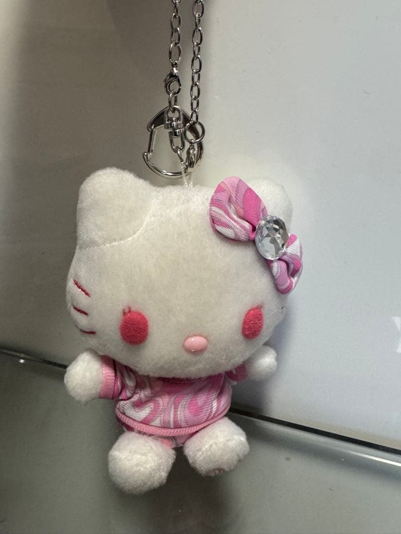 Rady ハローキティ ぬいぐるみ キーホルダー 2体セット - メルカリ