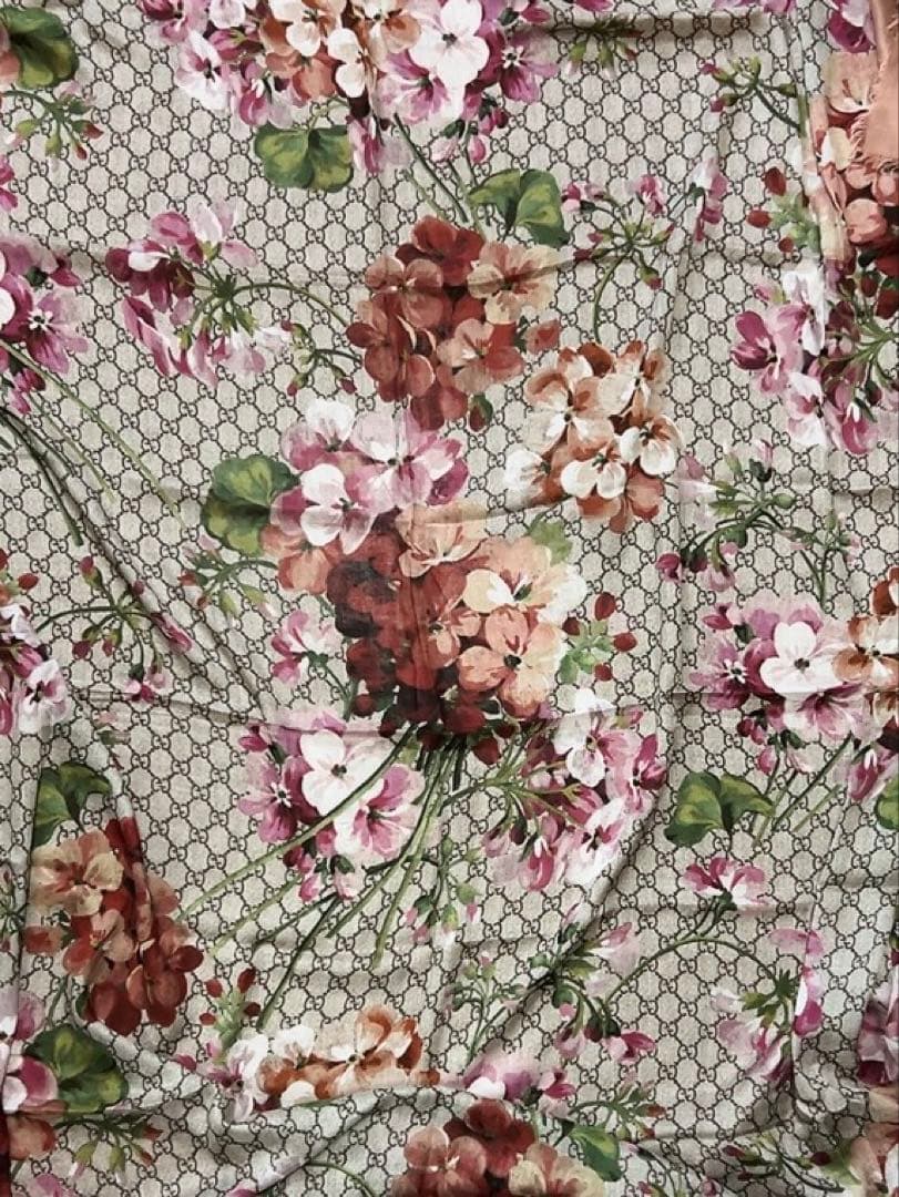 グッチ GUCCI スカーフ 大判 ピンク 花柄 GG 薄手