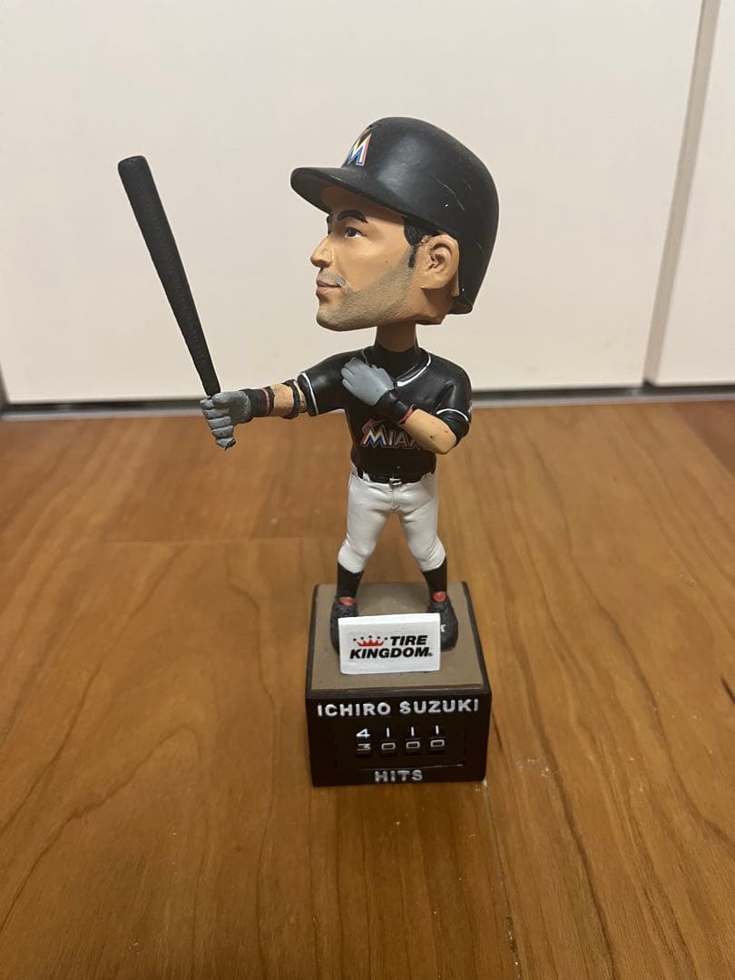 イチロー ボブルヘッド マーリンズ 3000本