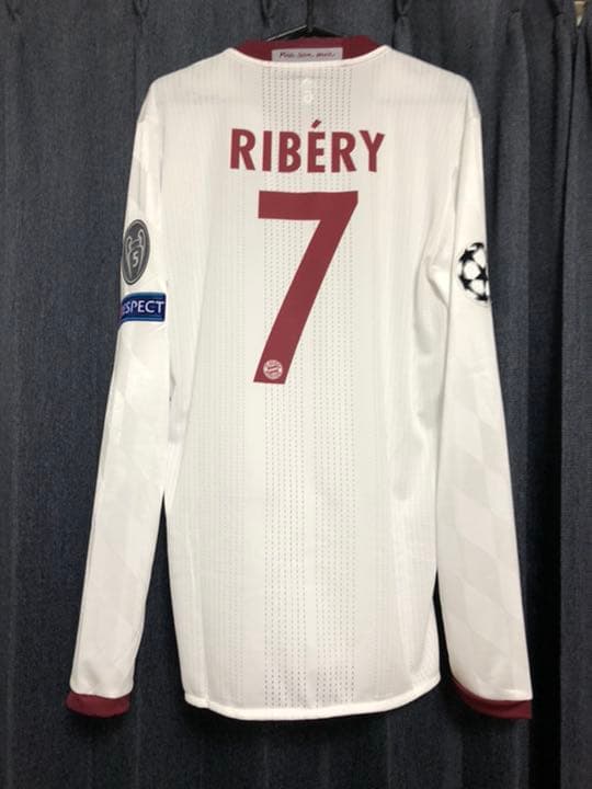 バイエルン・ミュンヘンチームサインリベリユニフォームサッカー証明書付き