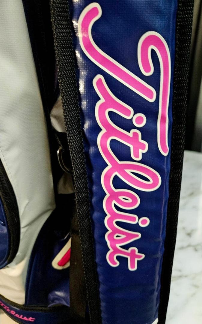 超高級美品 Titleist 高級エナメル/キャディ/ ネイビー/ピンク-ジャパン