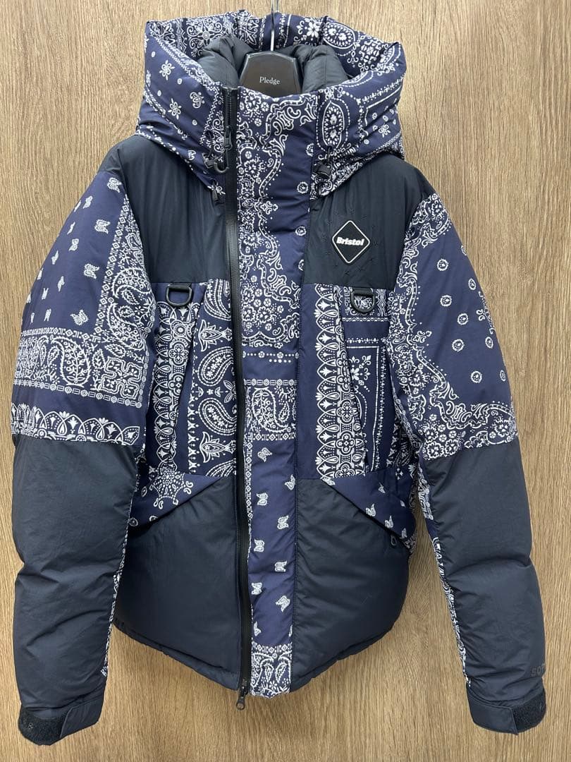 F.C.Real Bristol 　DOWN BENCH PARKA バンダナ柄