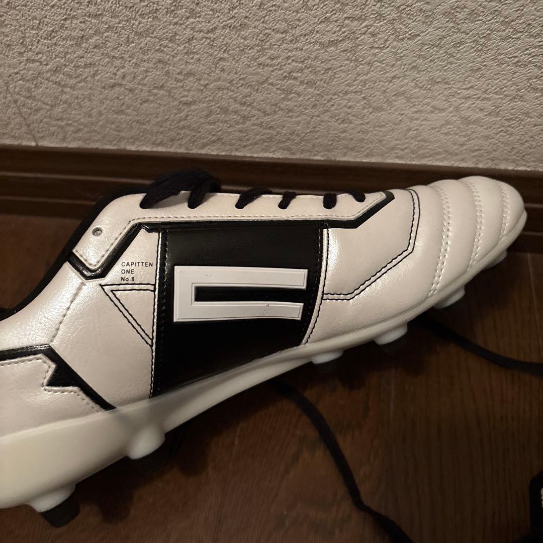 サッカー スパイク キャピテン CAPITTEN ONE MID 26.0cm - メルカリ
