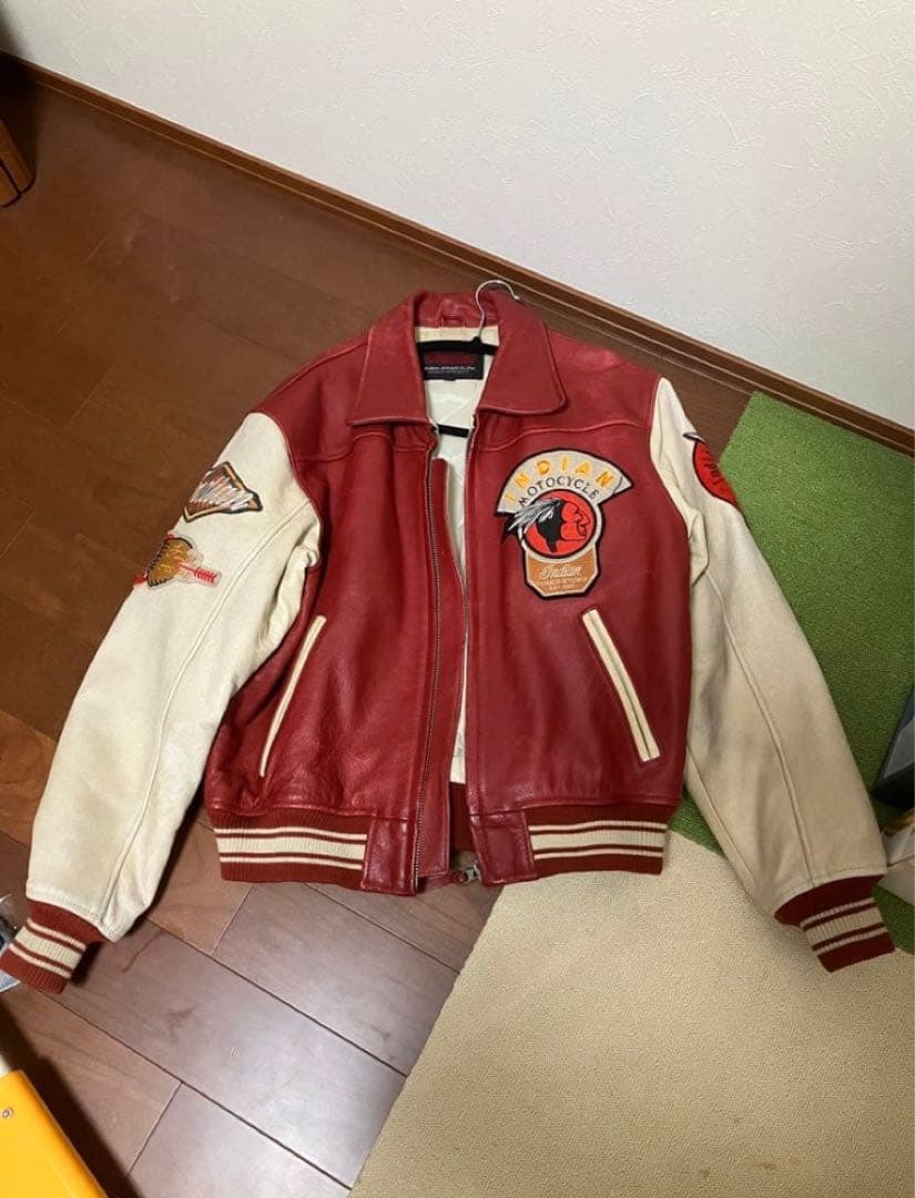T*T様 インディアンモーターサイクル レザー スタジャン 赤/アイボリー　オー 中古・古着通販】INDIAN MOTORCYCLE (インディアンモーターサイクル
