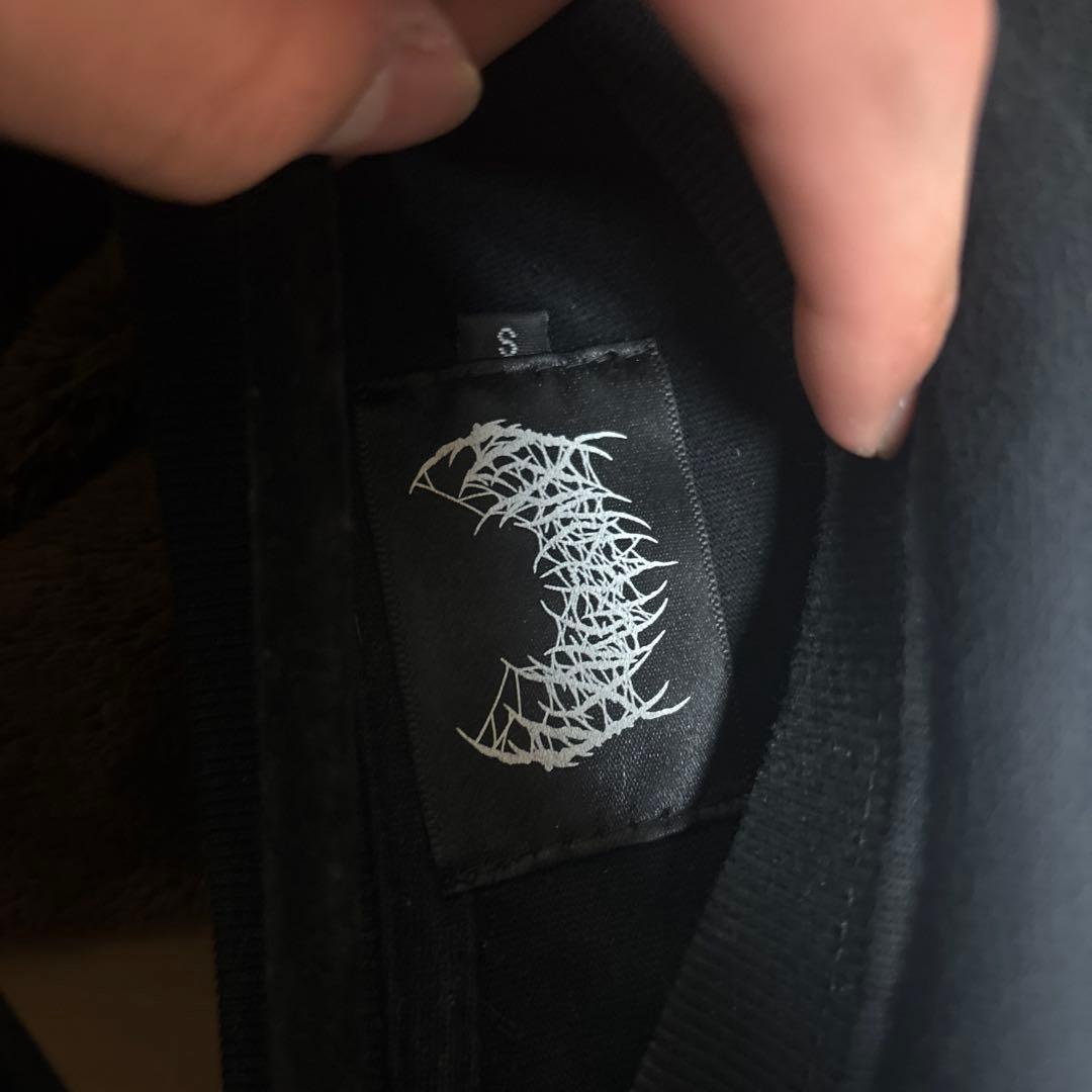 yvngbratz スカルTシャツ クロス sサイズ - メルカリ